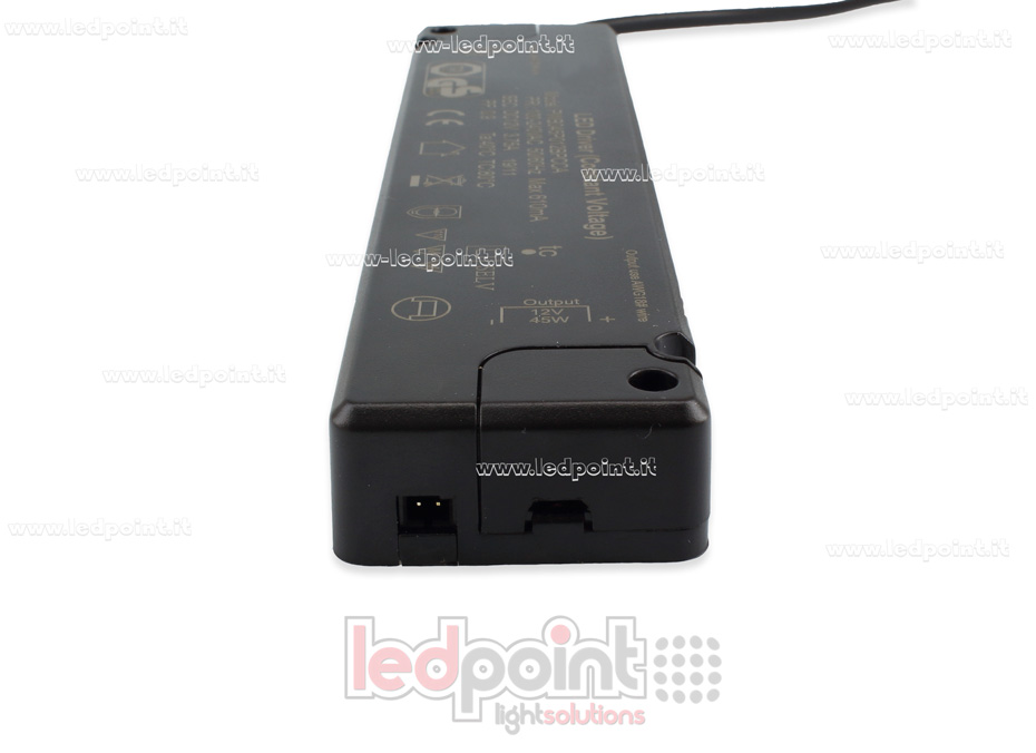 Transformador 45W 12V con conector mini 2-pin Transformador 45W 12V con conector mini 2-pin